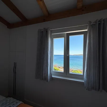 By The Sea Apartman *
